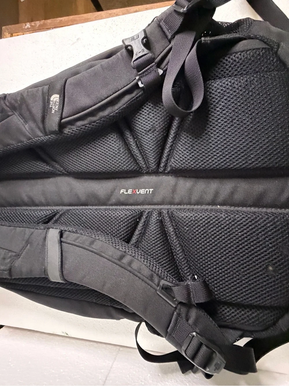 The North Face Black Men’s Pivot Backpack with Front Pocket